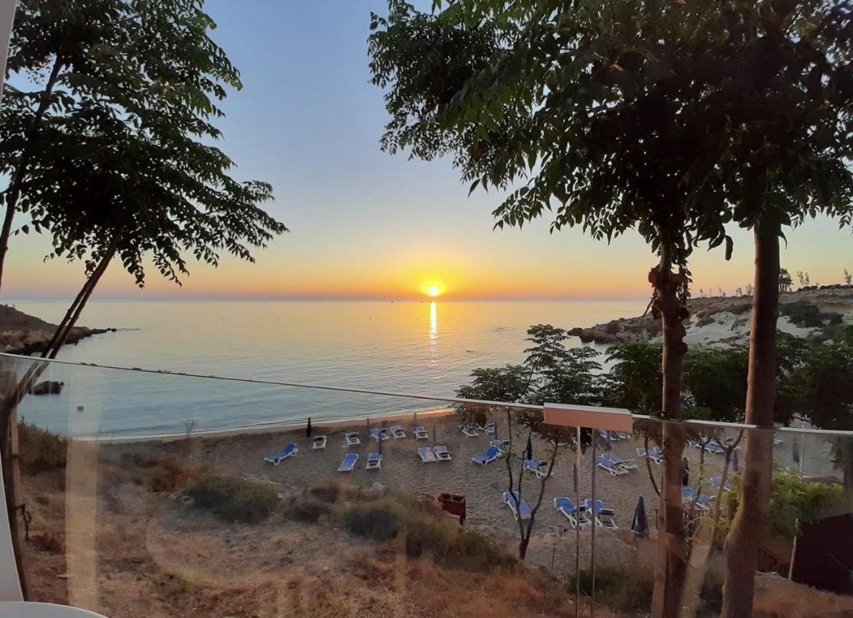 Villa Angel - Exotic Villa 200M From Beach Paralimni Exterior photo