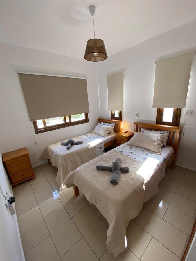 Villa Angel - Exotic Villa 200M From Beach Paralimni Exterior photo