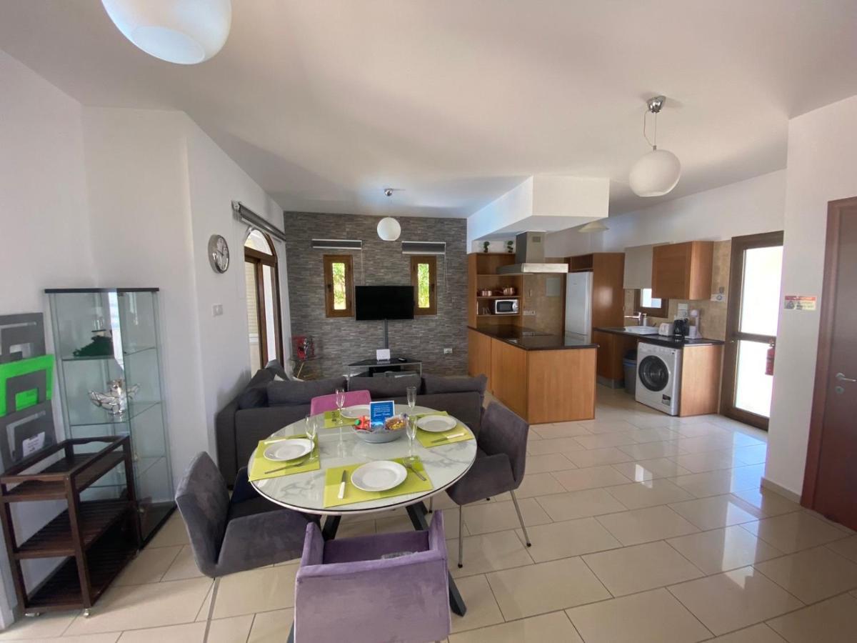 Villa Angel - Exotic Villa 200M From Beach Paralimni Exterior photo