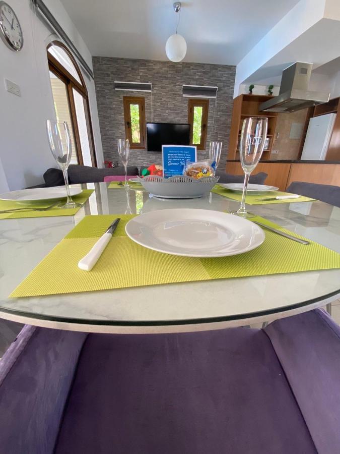 Villa Angel - Exotic Villa 200M From Beach Paralimni Exterior photo
