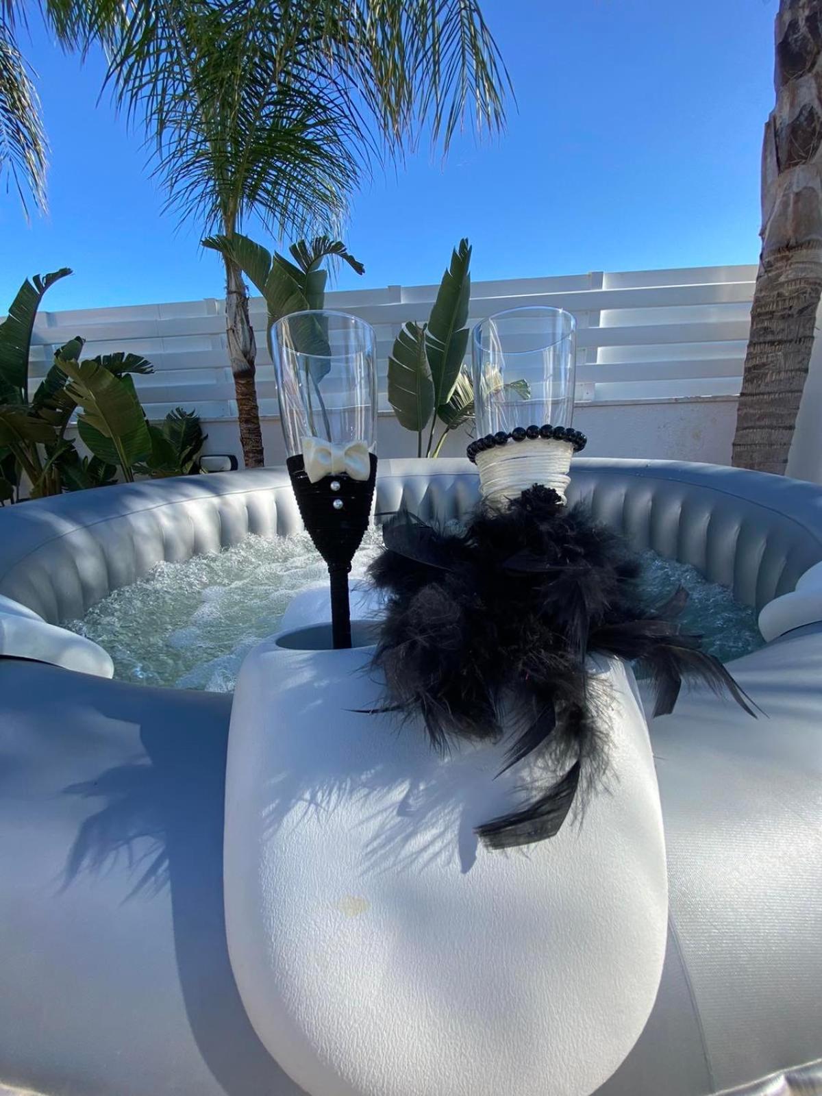 Villa Angel - Exotic Villa 200M From Beach Paralimni Exterior photo